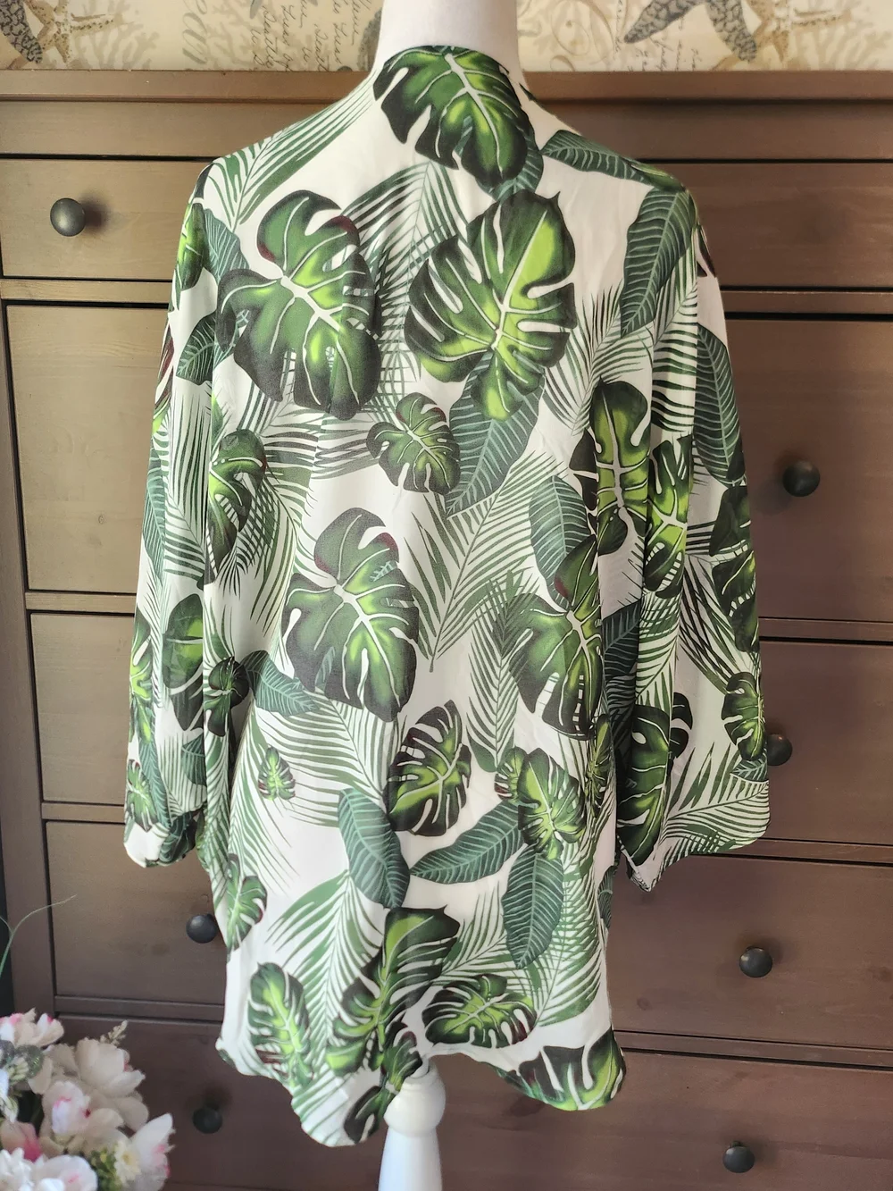 Tropical Leaf Kimono Cardigan - Green & White - Picture 3 of 7
